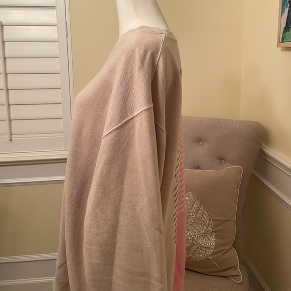 Ariana Grande SWT crewneck RARE - Picture 4 of 4